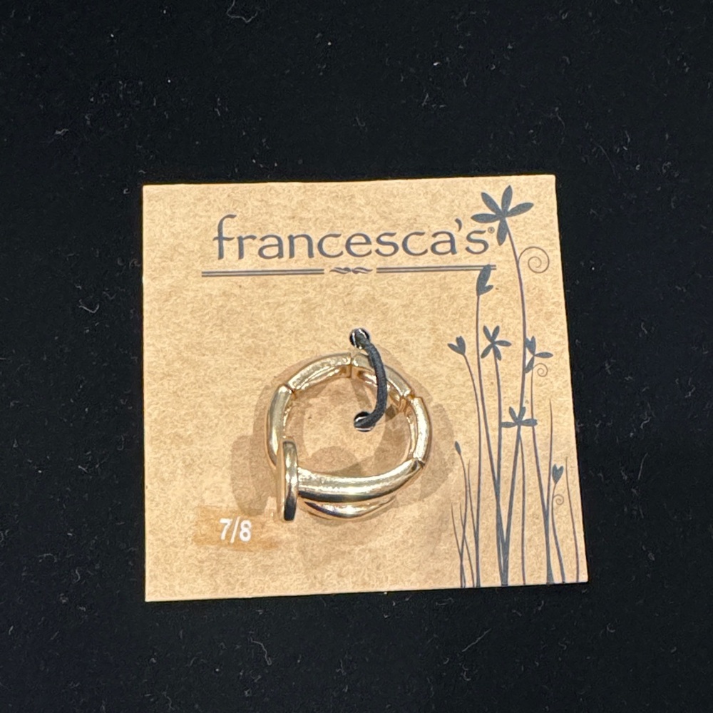 🔺FREE WHEN BUNDLED🔺 Gold Wrap-Around Nail Head Stretch Ring — Francesca's